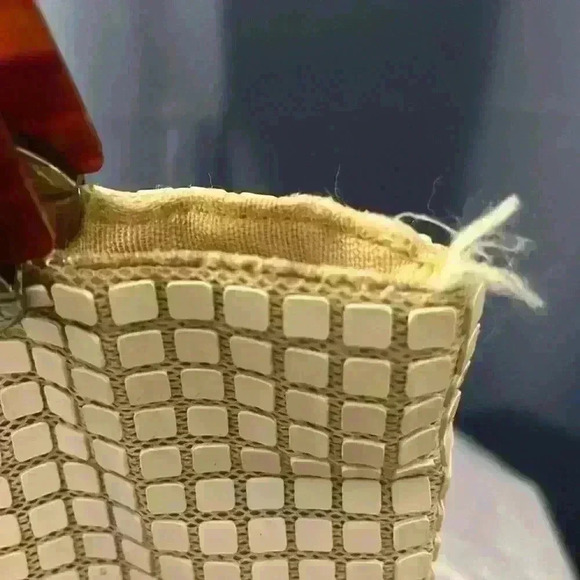 Vintage Square Bead Purse - Picture 7 of 7